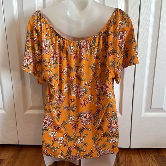 Floral Mustard Gold Yellow Modern Attraction Shirt Top Blouse Medium M NWT - Picture 3 of 6